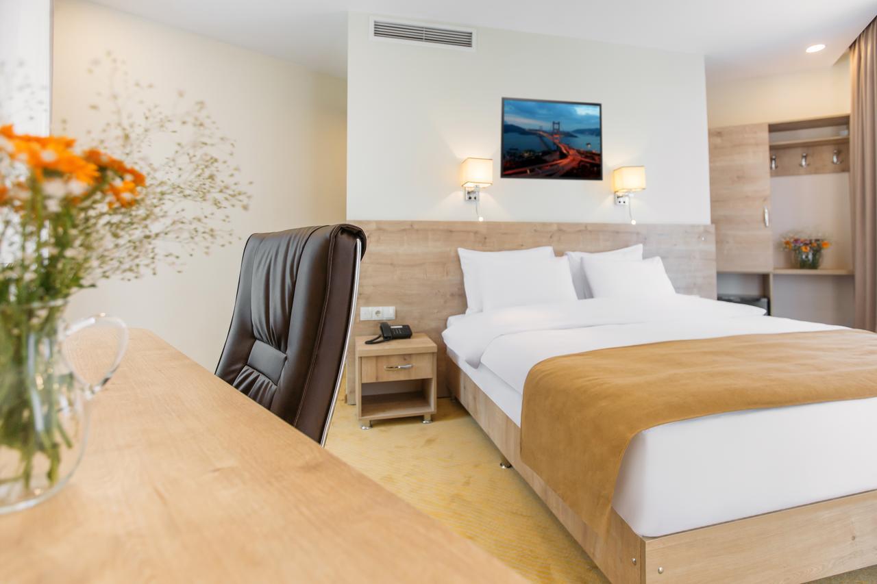 Bridge Boutique Hotel Tbilisi Esterno foto