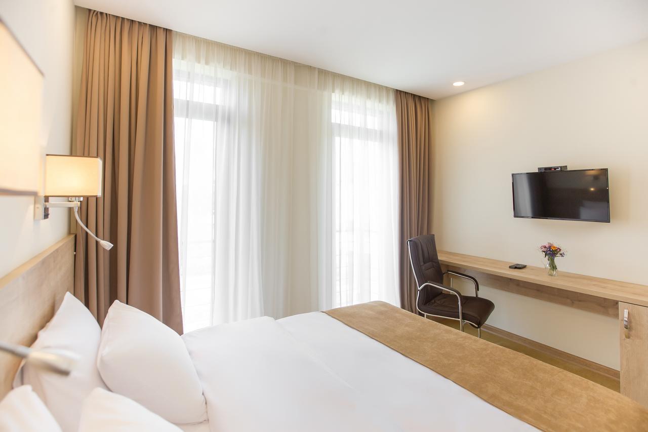Bridge Boutique Hotel Tbilisi Esterno foto