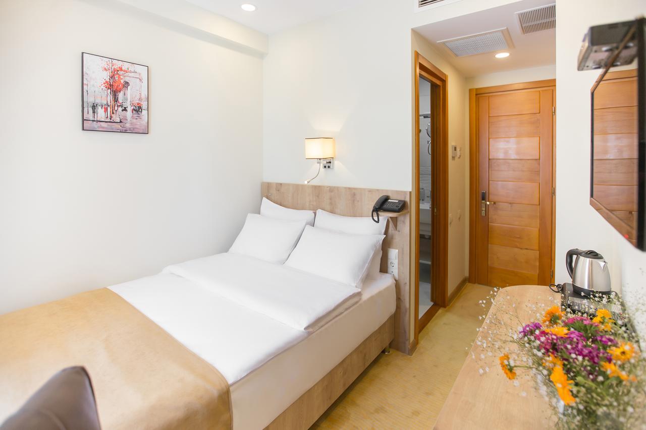 Bridge Boutique Hotel Tbilisi Esterno foto